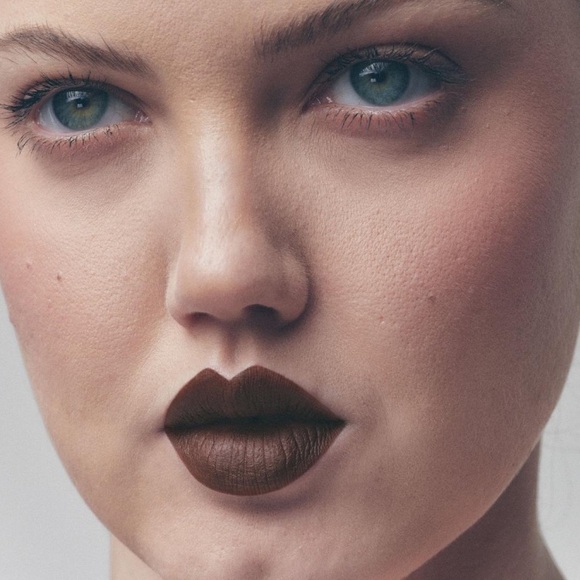 FENTY BEAUTY Bread Winn’r (Chocolate Brwn Nude)Velvet Liquid Lipstick By… - Picture 3 of 12